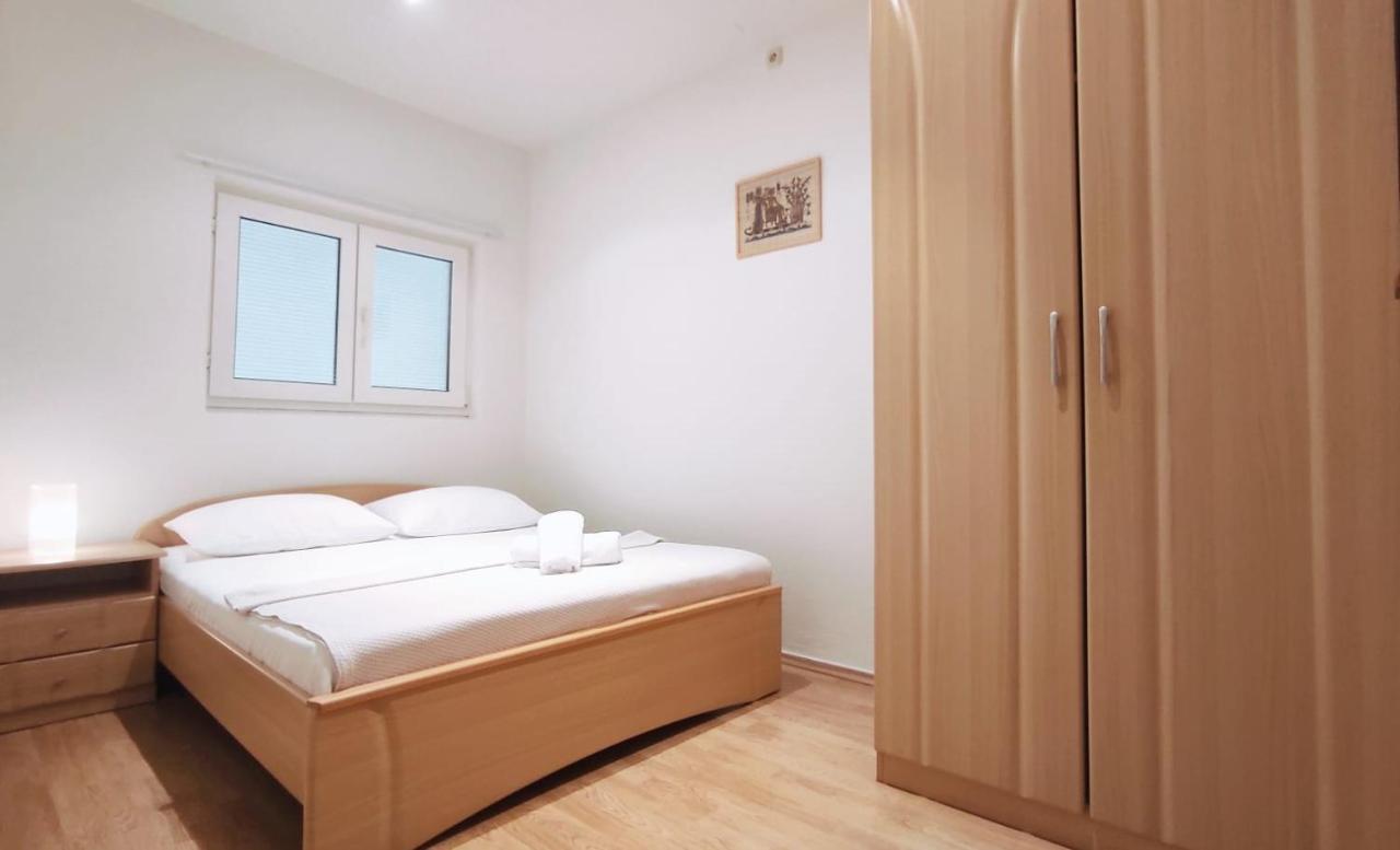 Apartman Sara 바스카보다 외부 사진