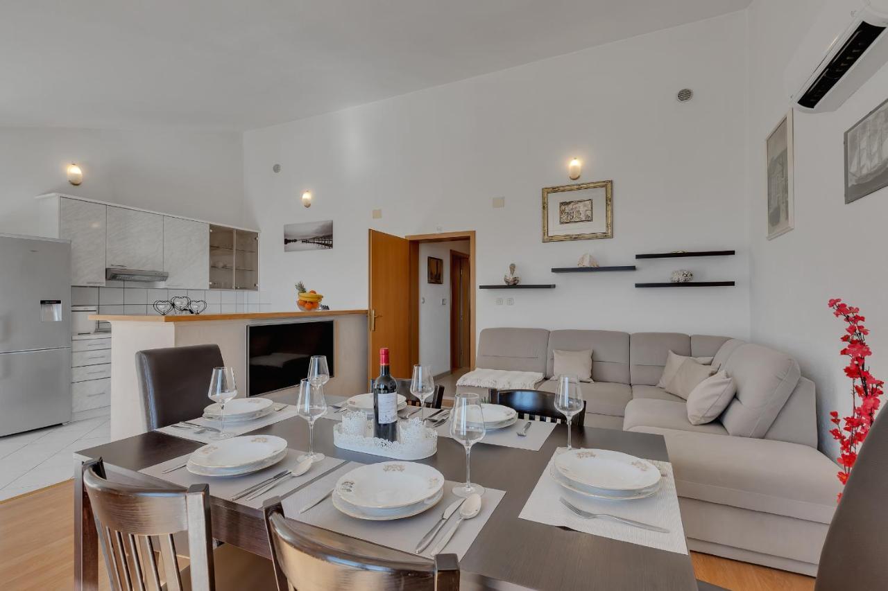 Apartman Sara 바스카보다 외부 사진